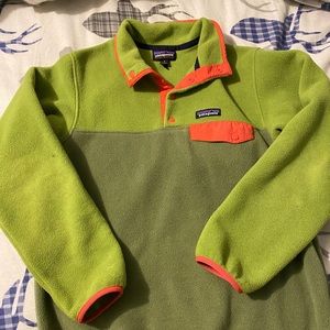 Size small Patagonia pull over